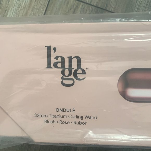 NWT L'ANGE ONDULE 32MM TITANIUM CURLING WAND BLUSH ROSE - Picture 2 of 5